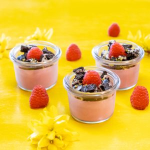 Himbeer-Joghurtmousse-Mobile